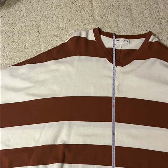 First Love Warm Brown and Cream Sweater Pancho-style Small - Picture 14 of 16